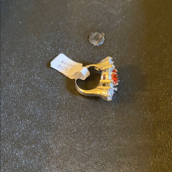 Ring - Picture 2 of 3